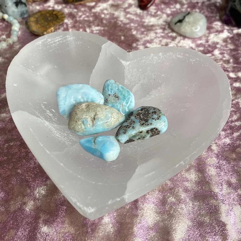 🤍 Selenite heart bowl 🤍 - Picture 5 of 7